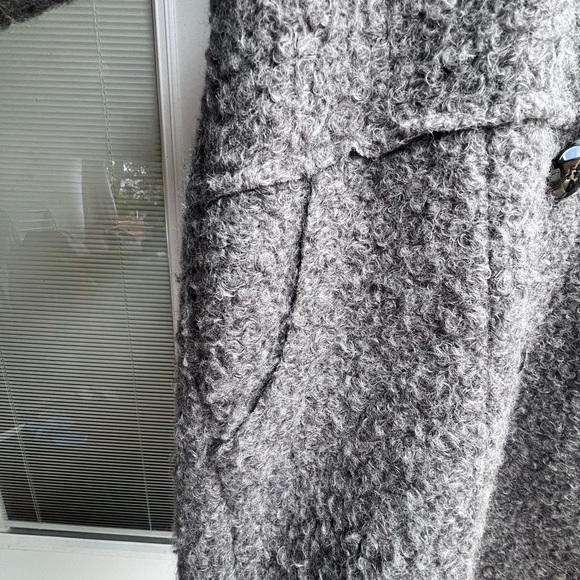 Oversize women coat - Picture 3 of 9